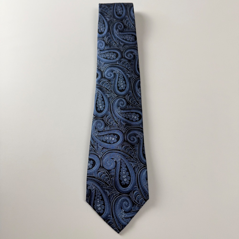 Geoffrey Beene Blue Paisley Silk TIe